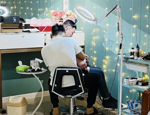 Salon NINE